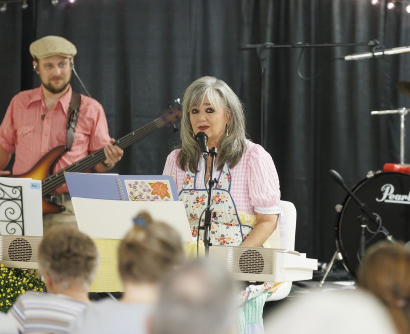 Apron Concert photo 10